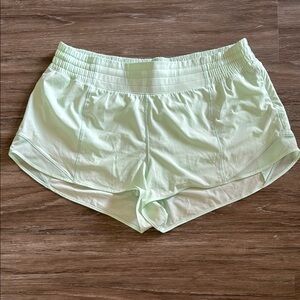 Lululemon hotty hot high rise lined 2.5” mint green